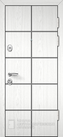 Фото «Дверь в квартиру №8» в Верее